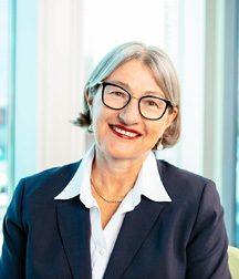 Kathy Penney — commissaire en chef adjo
